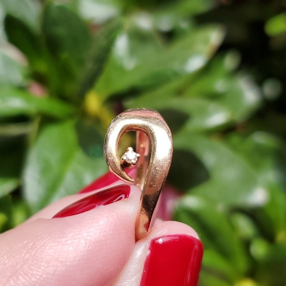 14K Gold and Single Diamond Ring